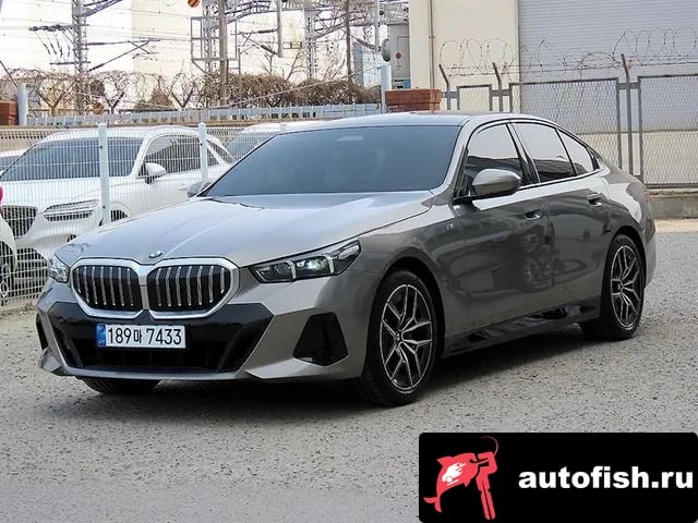 BMW 5-Series 5 Series (G60) 2025 года - вид 1