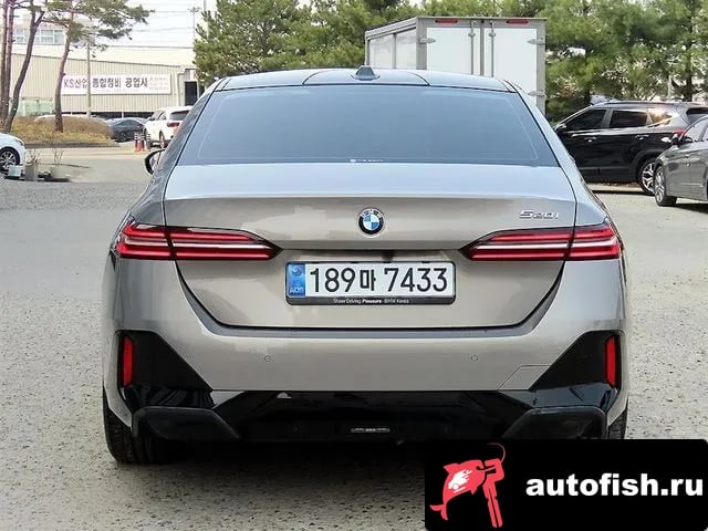 BMW 5-Series 5 Series (G60) 2025 года - вид 4