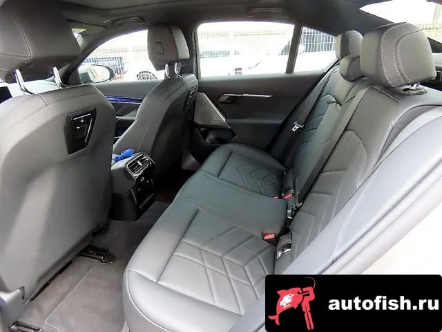 BMW 5-Series 5 Series (G60) 2025 года - вид 6