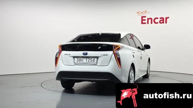 Toyota Prius Prius 4th Generation 2018 года - вид 4