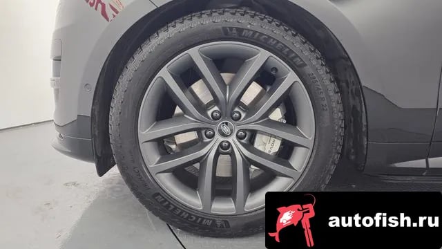 Land Rover Range Rover Sport Range Rover Sport 3rd Generation 2025 года - похожие автомобили