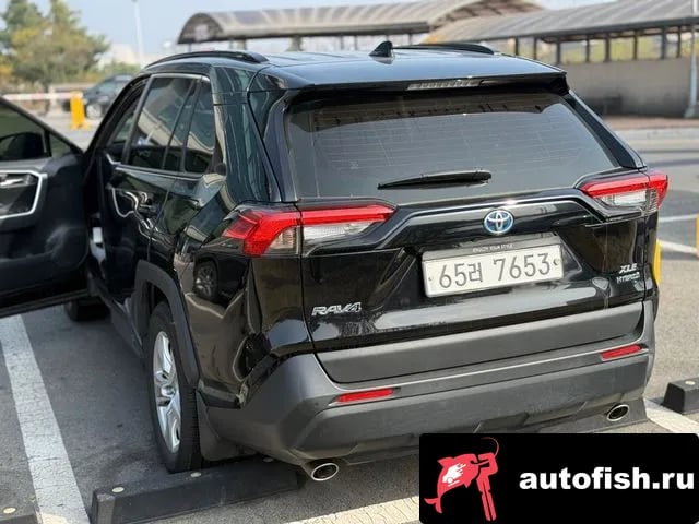 Toyota RAV4 RAV4 5th Generation 2019 года - вид 3