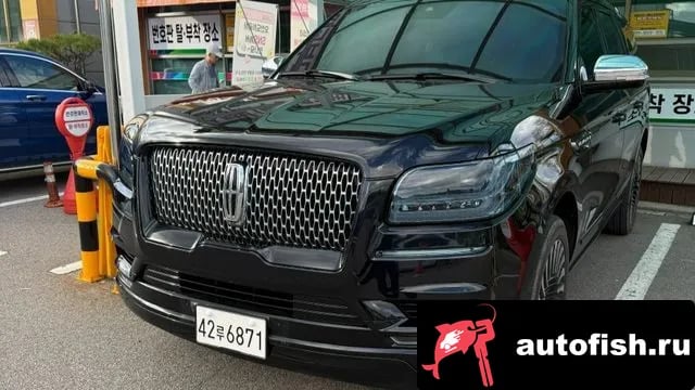 Lincoln Navigator Navigator 4th generation 2019 года - вид 3