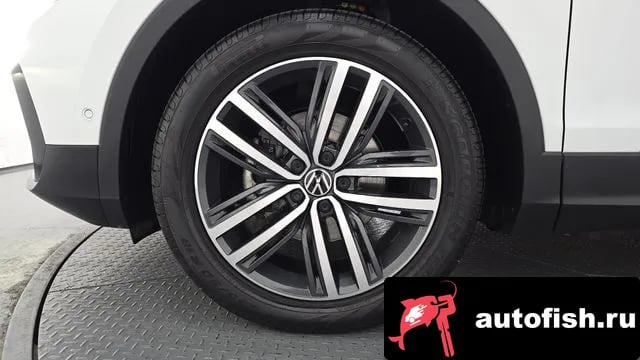 Volkswagen Tiguan Tiguan second Generation 2024 года - вид 5
