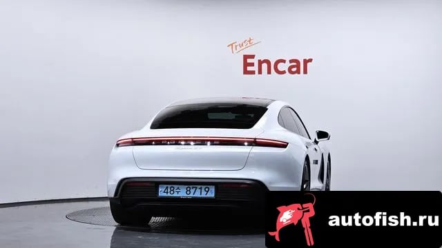 Porsche Taycan Taikan 2020 года - вид 4