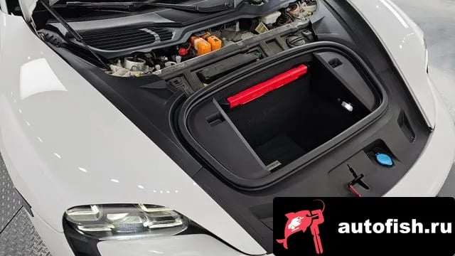 Porsche Taycan Taikan 2020 года - вид 6