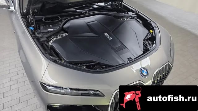 BMW i7 i7 (G70) 2025 года - похожие автомобили