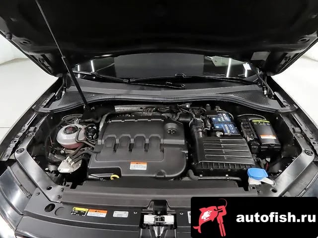 Volkswagen Tiguan Tiguan second Generation 2020 года - вид 6