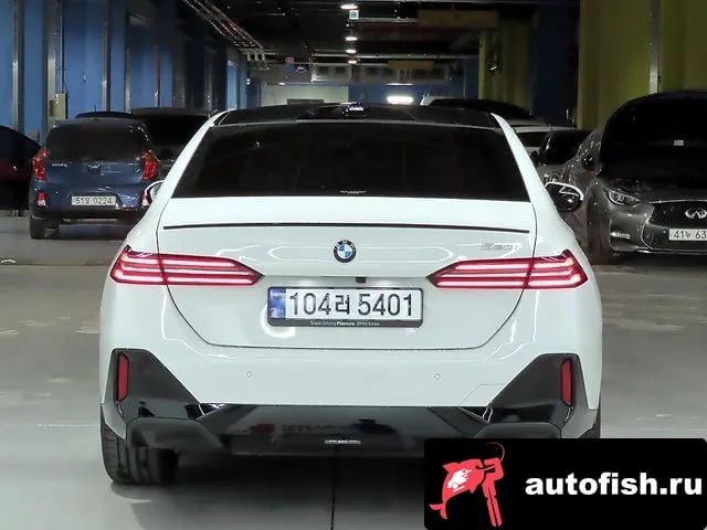 BMW 5-Series 5 Series (G60) 2025 года - вид 3