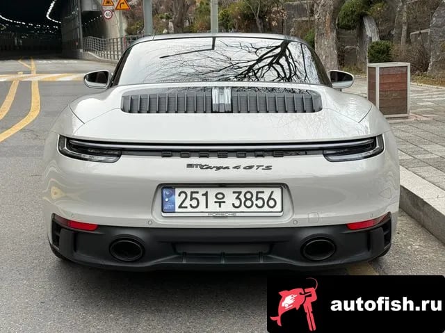 Porsche 911 911 (992) 2024 года - вид 4