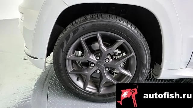 Jeep Cherokee Grand Cherokee 2020 года - вид 5