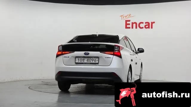 Toyota Prius Prius 4th Generation 2019 года - вид 4