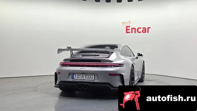 Porsche 911 911 (992) 2026 года - вид 4