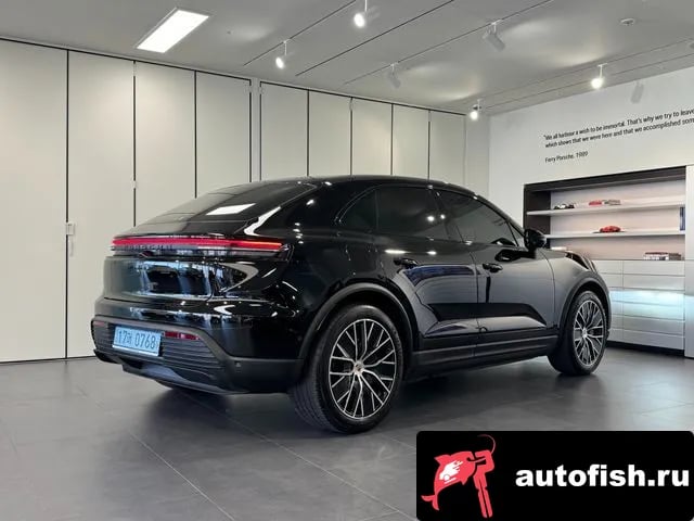 Porsche Macan Makan EV 2025 года - вид 2