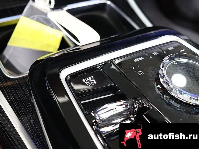 BMW 7-Series 7 Series (G70) 2025 года - похожие автомобили