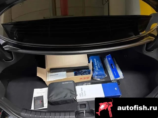 Hyundai Grandeur Granger IG 2018 года - похожие автомобили