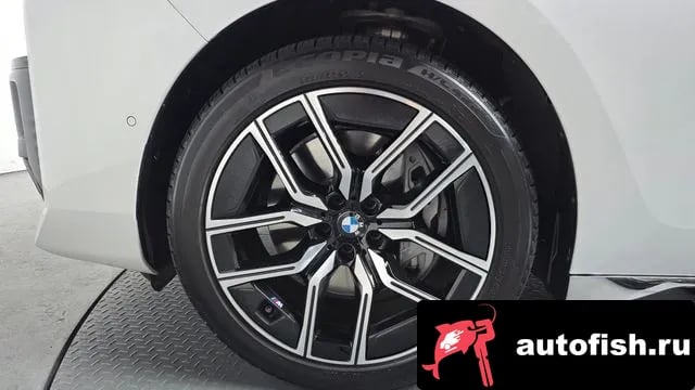 BMW 7-Series 7 Series (G70) 2023 года - похожие автомобили