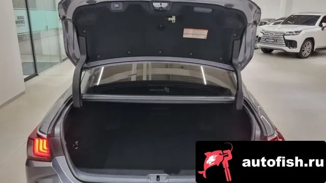 Lexus ES ES300h 7th generation 2021 года - похожие автомобили