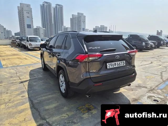 Toyota RAV4 RAV4 5th Generation 2019 года - вид 3