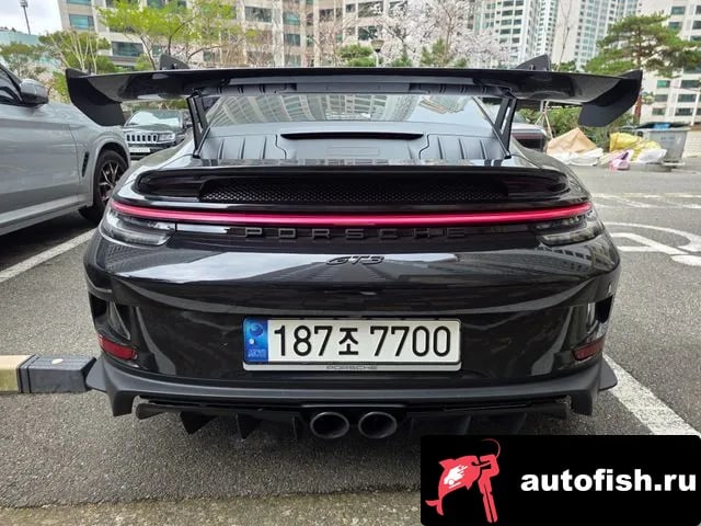 Porsche 911 911 (992) 2022 года - вид 4