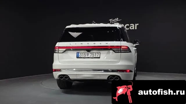 Lincoln Aviator Aviator 2nd generation 2025 года - вид 4