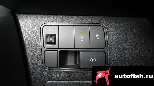 Hyundai Staria Staria 2023 года - похожие автомобили