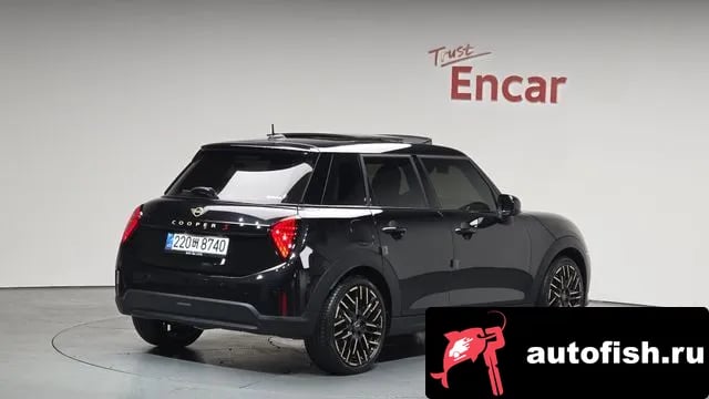 Mini Cooper Cooper S 4th Generation 2025 года - автомобиль из Южной Кореи
