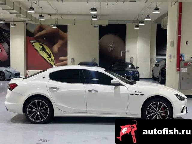 Maserati Ghibli Gibley 2023 года - вид 3