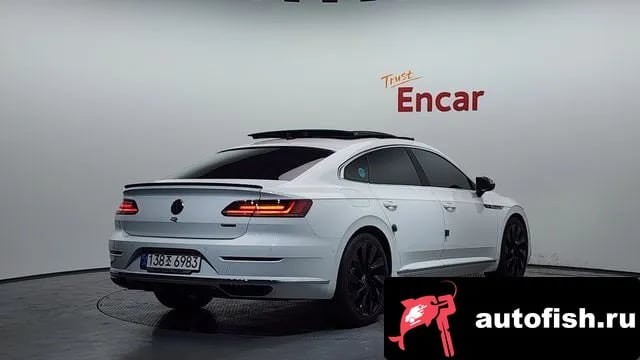 Volkswagen Arteon Atheon 2019 года - вид 2