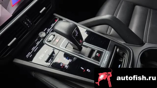 Porsche Cayenne Cayenne (PO536) 2021 года - похожие автомобили