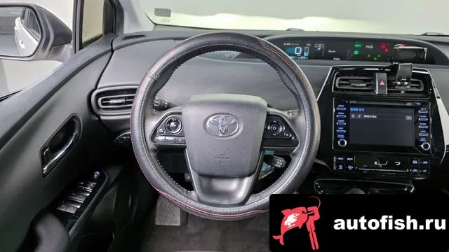 Toyota Prius Prius 4th Generation 2019 года - похожие автомобили