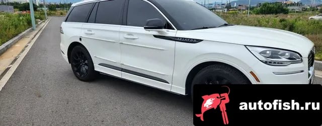Lincoln Aviator Aviator 2nd generation 2021 года - вид 3