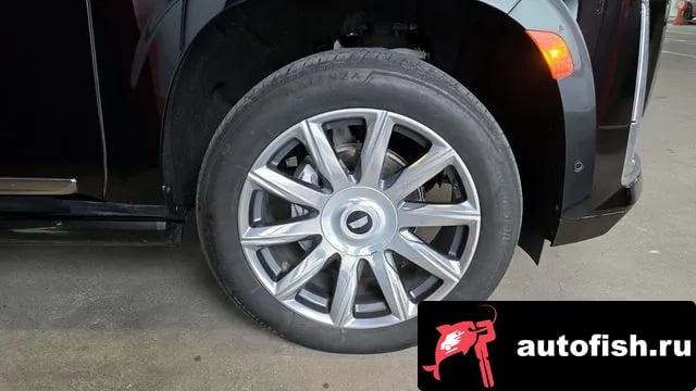 Cadillac Escalade Escalade 5th Generation 2022 года - похожие автомобили