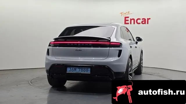 Porsche Macan Makan EV 2025 года - вид 4
