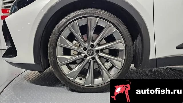 Toyota Crown Crown Crossover 2024 года - вид 5