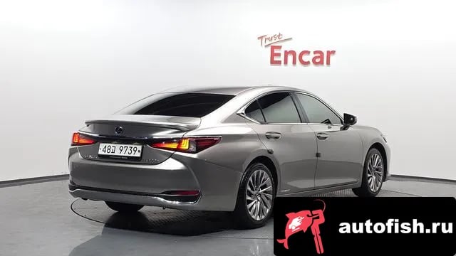 Lexus ES ES300h 7th generation 2018 года - вид 2