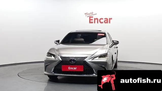 Lexus ES ES300h 7th generation 2018 года - вид 3