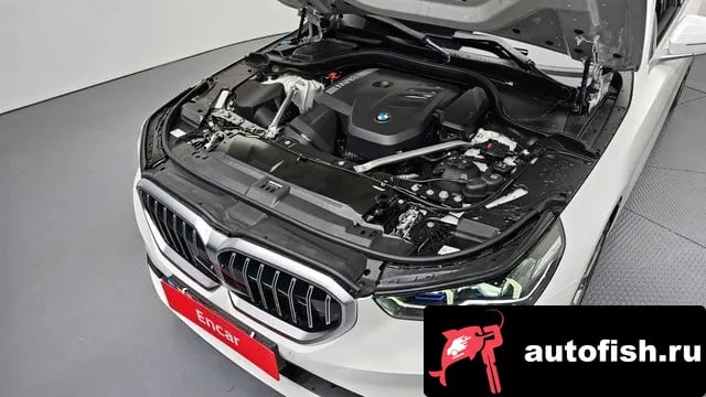 BMW 5-Series 5 Series (G60) 2025 года - вид 6