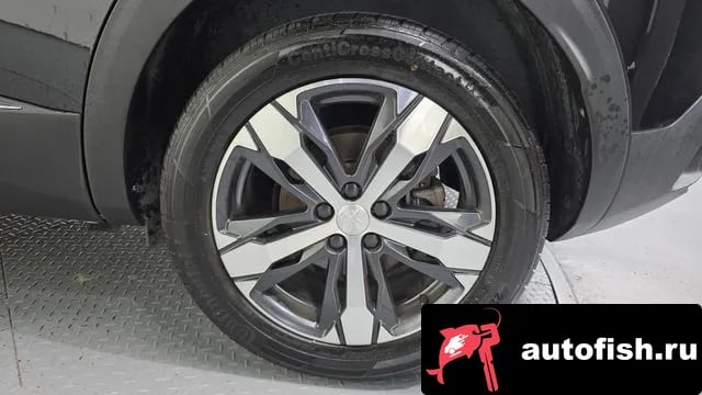 Peugeot 3008 3008 second generation 2021 года - вид 5