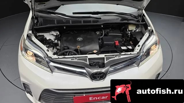 Toyota Sienna Sienna 2018 года - похожие автомобили