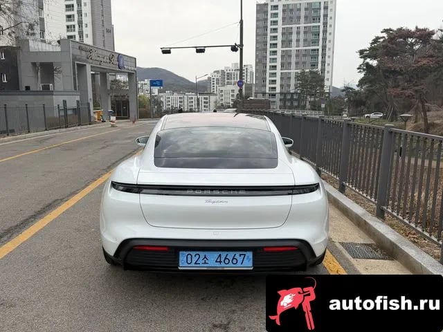 Porsche Taycan Taikan 2024 года - вид 4