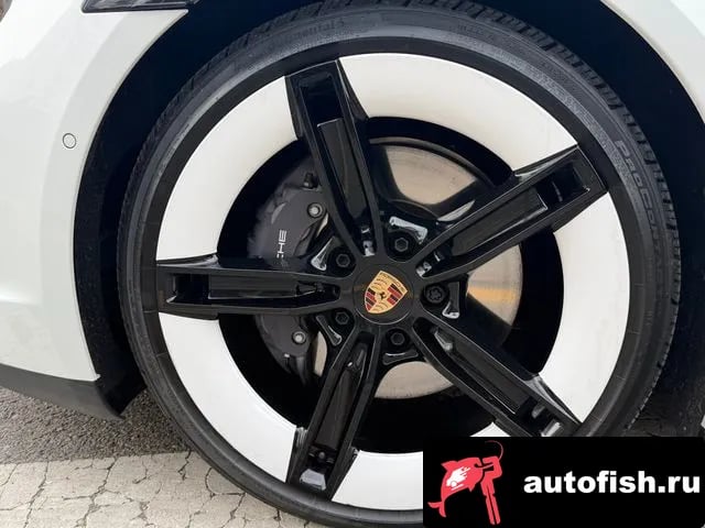 Porsche Taycan Taikan 2024 года - вид 5