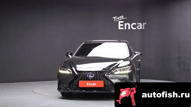 Lexus ES ES300h 7th generation 2020 года - вид 3