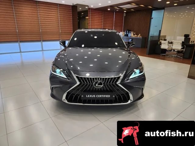Lexus ES ES300h 7th generation 2024 года - вид 3