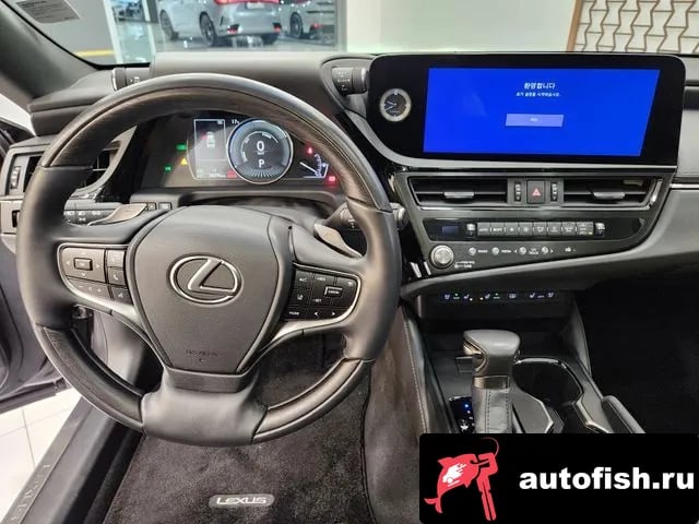 Lexus ES ES300h 7th generation 2024 года - похожие автомобили