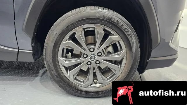 Toyota RAV4 RAV4 5th Generation 2023 года - вид 5