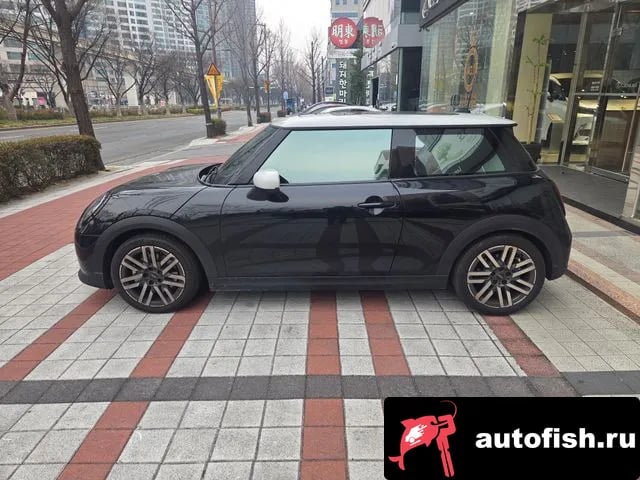 Mini Cooper Cooper C 4th generation 2025 года - вид 2