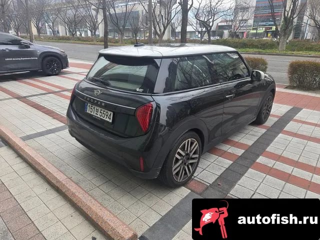 Mini Cooper Cooper C 4th generation 2025 года - вид 3