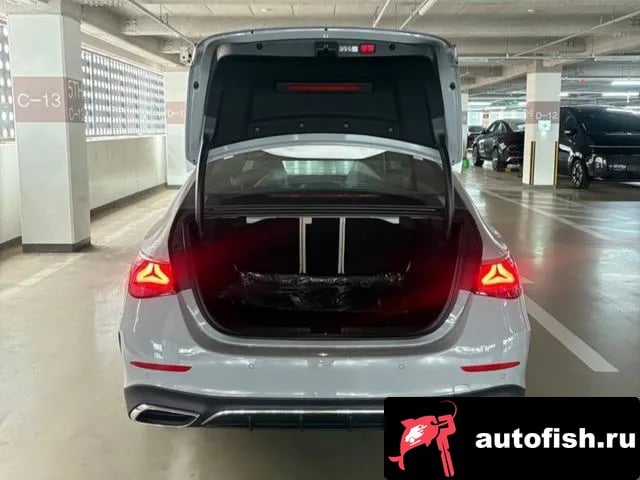 Mercedes-Benz E-Class E-Class W214 2026 года - похожие автомобили
