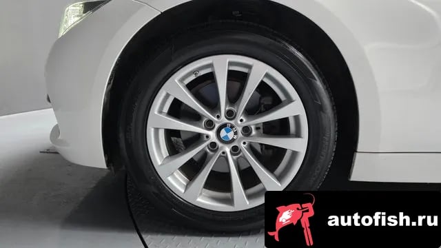 BMW 3-Series 3 Series (F30) 2018 года - вид 5